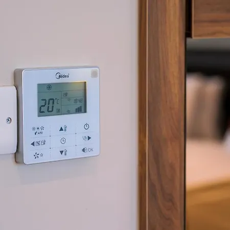 Ekor Elegance Hotel *