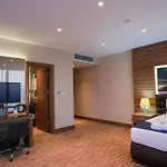 Ekor Elegance Hotel *