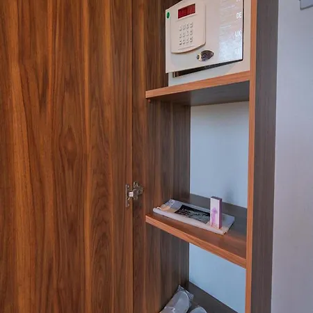 Hotel Ekor Elegance *