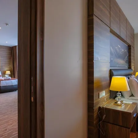 Ekor Elegance * Famagusta (Northern Cyprus)