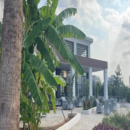 Ekor Elegance Hotel *