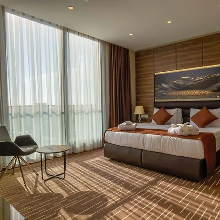 Ekor Elegance Hotel *